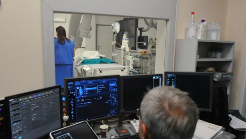 VEĆ SPASLI 2.000 ŽIVOTA: Za godinu i po rada, angio-sala u kraljevačkoj Opštoj bolnici Studenica opravdala državnu investiciju