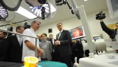 КЛИНИЧКИ ЦЕНТАР НИШ ЗБРИЊАВА ГОТОВО 2,5 МИЛИОНА ЉУДИ: Улагање у ову установу изузетно значајно за грађане читавог југа КЛИНИЧКИ ЦЕНТАР НИШ ЗБРИЊАВА ГОТОВО 2,5 МИЛИОНА ЉУДИ: Улагање у ову установу изузетно значајно за грађане читавог југа