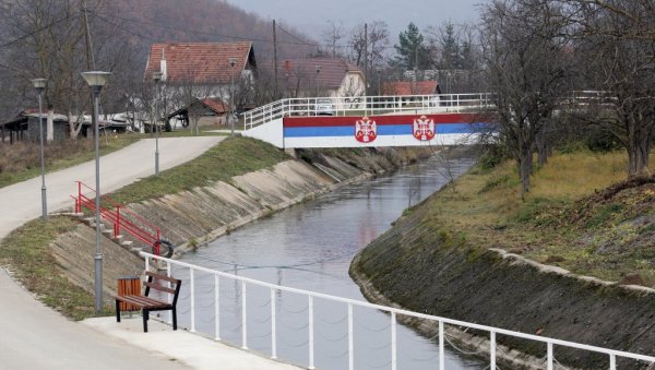 У ПОСЛЕДЊИМ ДАНИМА МАНДАТА КУРТИ АКТИВИРАО ДУГЕ ЦЕВИ КАКО БИ У ПОТПУНОСТИ ПАРАЛИСАО ЖИВОТ СРБА НА КиМ: Oстало још само ваздух да им узму У ПОСЛЕДЊИМ ДАНИМА МАНДАТА КУРТИ АКТИВИРАО ДУГЕ ЦЕВИ КАКО БИ У ПОТПУНОСТИ ПАРАЛИСАО ЖИВОТ СРБА НА КиМ: Oстало још само ваздух да им узму
