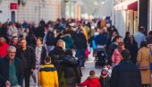SRPSKA PALA ISPOD MILION STANOVNIKA Demografi upozoravaju: Negativan prirodni priraštaj odneo više ljudi nego rat