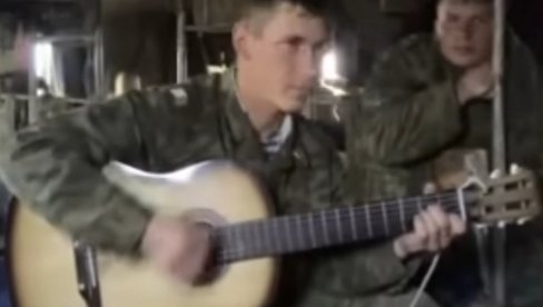 ZA TELEGRAM UDALA SAM SE... Jedna od najtužnijih ruskih ratnih pesama će vas slomiti (VIDEO) ZA TELEGRAM UDALA SAM SE... Jedna od najtužnijih ruskih ratnih pesama će vas slomiti (VIDEO)