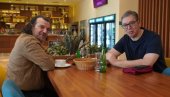 ВУЧИЋ СА ЛУКАСОМ У НИШУ: Слика надреална, спремамо се за Нишко поподне (ФОТО)