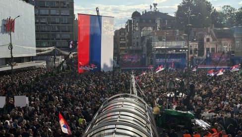 OVAKO SU LAGALI DA VUČIĆ NE SME U NIŠ, A ON IM PORUČIO: Sad slušam narod!