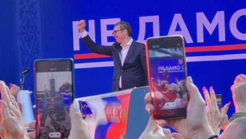 VUČIĆ SE OBRAĆA NARODU U NIŠU: Pokušali su da ukinu demokratiju i uvedu teror u našoj zemlji (FOTO/VIDEO) VUČIĆ SE OBRAĆA NARODU U NIŠU: Pokušali su da ukinu demokratiju i uvedu teror u našoj zemlji (FOTO/VIDEO)