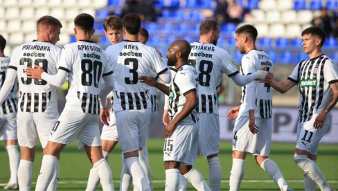 MLADOST - PARTIZAN: Crno-beli ubedljivi u Lučanima! (VIDEO)