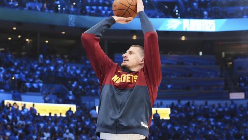 NIJE MU BILO LAKO: Nikola Jokić gledao poraz Denvera, Oklahomi drama NIJE MU BILO LAKO: Nikola Jokić gledao poraz Denvera, Oklahomi drama