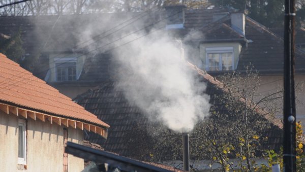 МЕРЕ ЗА ЧИСТИЈИ ВАЗДУХ: Краљевчани суфиннсирају пројекте за смањење загађења МЕРЕ ЗА ЧИСТИЈИ ВАЗДУХ: Краљевчани суфиннсирају пројекте за смањење загађења