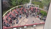 TOTALNI FIJASKO BLOKADERA FOTELJAŠA: Evo koliko je stvarno ljudi na ovom “veličanstvenom” protestu (FOTO)