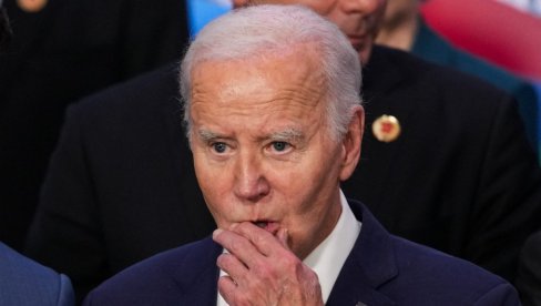 БАЈДЕН ОДГОВОРИО НА ТРАМПОВЕ ОПТУЖБЕ: Тврди да зна шта је потписао
