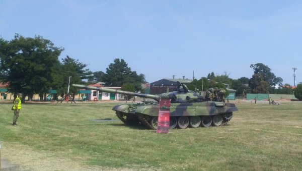 ВОЈНА ОБУКА У ПОЖАРЕВЦУ: Специјалистичко усавршавање пешадинаца и артиљераца ВОЈНА ОБУКА У ПОЖАРЕВЦУ: Специјалистичко усавршавање пешадинаца и артиљераца