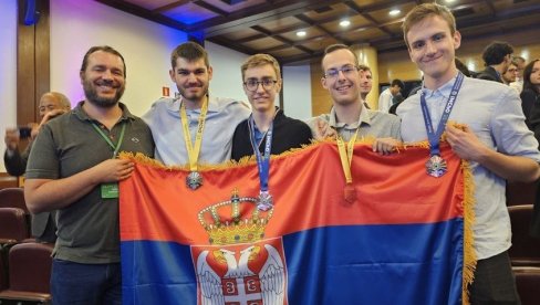 ХЕМИЧАРИ УПИСАЛИ ИСТОРИЈСКИ ПЛАСАМАН: Велики успех средњошколаца на Мендељевској олимпијади