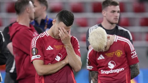 ЗАВРШИЛИ БИ ИЗА НАС У ДРУГОЈ ЛИГИ: Чак се и Јавор шали са Манчестер јунајтедом ЗАВРШИЛИ БИ ИЗА НАС У ДРУГОЈ ЛИГИ: Чак се и Јавор шали са Манчестер јунајтедом