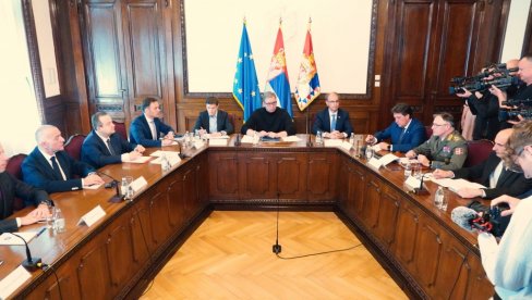 У ТОКУ СЕДНИЦА САВЕТА ЗА НАЦИОНАЛНУ БЕЗБЕДНОСТ: Председава председник Вучић