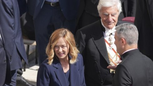 VATIKAN OTVOREN ZA PREGOVORE O MIRU: Meloni dobila zeleno svetlo Svete stolice za susret posvećen Ukrajini VATIKAN OTVOREN ZA PREGOVORE O MIRU: Meloni dobila zeleno svetlo Svete stolice za susret posvećen Ukrajini