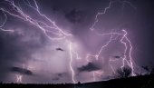 (МАПА) ХИТНО УПОЗОРЕЊЕ РХМЗ-А: У наредних сат времена креће јака олуја