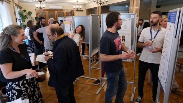 МЕЂУНАРОДНА КОНФЕРЕНЦИЈА У САНУ: Продори у области физике чврстог стања МЕЂУНАРОДНА КОНФЕРЕНЦИЈА У САНУ: Продори у области физике чврстог стања