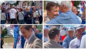 ŠOLAKOVCI PUMPAJU LAŽI - NE PRESTAJU: Lažu da je Ana izviždana u Kosjeriću - A evo kako su je građani zaista dočekali! (VIDEO)