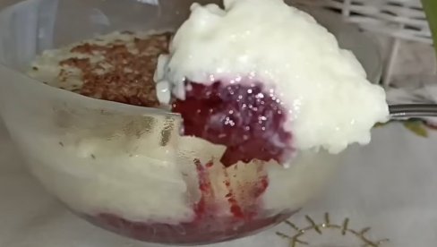 U JUGOSLAVIJI OVO JE BIO OMILJENI SLATKIŠ SVAKOG DETETA: Poslastica iz davnih vremena (VIDEO) U JUGOSLAVIJI OVO JE BIO OMILJENI SLATKIŠ SVAKOG DETETA: Poslastica iz davnih vremena (VIDEO)