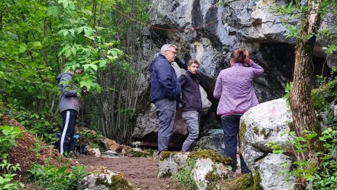 ЛОГОР ЛОВАЦА ИЗ ЛЕДЕНОГ ДОБА КОД ГАЦКА: У Ружиној пећини откривени трагови живота стари више од 20.000 година (ФОТО)