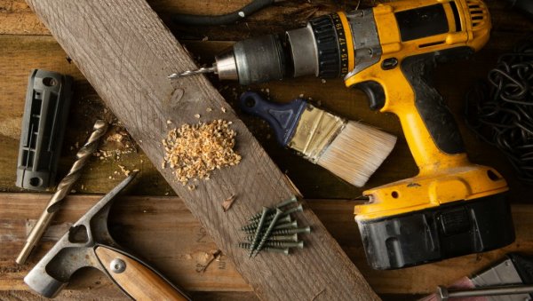 УКРАО ВРЕДАН АЛАТ НА САЈМИШТУ: Ухапшем вишеструки крадљивац