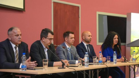 ПАНЕЛ О ОСИГУРАЊУ НА 92. МЕЂУНАРОДНОМ САЈМУ ПОЉОПРИВРЕДЕ У НОВОМ САДУ: Подизање свести као мисија осигуравача ПАНЕЛ О ОСИГУРАЊУ НА 92. МЕЂУНАРОДНОМ САЈМУ ПОЉОПРИВРЕДЕ У НОВОМ САДУ: Подизање свести као мисија осигуравача