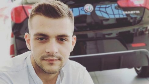 ОБЈАВЉЕН СНИМАК УТАПАЊА МЛАДИЋА НА ЛЕФКАДИ: Прогутали га таласи, требало да се ожени за 20 дана (ВИДЕО) ОБЈАВЉЕН СНИМАК УТАПАЊА МЛАДИЋА НА ЛЕФКАДИ: Прогутали га таласи, требало да се ожени за 20 дана (ВИДЕО)