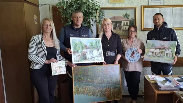 НАСТАВИЛИ НИЗ ХУМАНОСТИ: Нови дарови Специјалној школи за основно и средње образовање Вуле Антић у Врању НАСТАВИЛИ НИЗ ХУМАНОСТИ: Нови дарови Специјалној школи за основно и средње образовање Вуле Антић у Врању