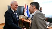 СПРЕМА СЕ ЗАКОН О ИНОВАЦИОНОЈ ДЕЛАТНОСТИ: Разговор министра науке Беле Балинта  са директором ЕБРД