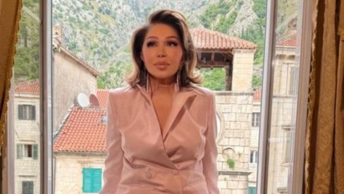 UPOTPUNILA LETO: Neda Ukraden pevaće ove sezone i na malim ekranima (FOTO/VIDEO) UPOTPUNILA LETO: Neda Ukraden pevaće ove sezone i na malim ekranima (FOTO/VIDEO)