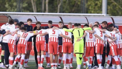 ZVEZDA RAZBILA PARTIZAN: Večiti derbi mladih nada ubedljivo pripao crveno-belima, debakl crno-belih u drugom poluvremenu (VIDEO) ZVEZDA RAZBILA PARTIZAN: Večiti derbi mladih nada ubedljivo pripao crveno-belima, debakl crno-belih u drugom poluvremenu (VIDEO)
