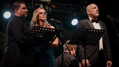 ГАЛА КОНЦЕРТ У СИНАГОГИ: Опера СНП изводи најлепше арије Доницетија, Вердија, Росинија и Пучинија ГАЛА КОНЦЕРТ У СИНАГОГИ: Опера СНП изводи најлепше арије Доницетија, Вердија, Росинија и Пучинија