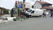 КОМБИЈУ ОТКАЗАЛЕ КОЧНИЦЕ: У Калуђерици возило слетело са пута и ударило у зид