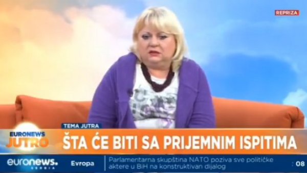 ДИРЕКТОРКА ГИМНАЗИЈЕ ИЗНЕЛА ЈЕЗИВЕ ПОСЛЕДИЦЕ БЛОКАДА: Родитељи се мешају у наставни процес, деца праве пленуме, излазе са часова... ДИРЕКТОРКА ГИМНАЗИЈЕ ИЗНЕЛА ЈЕЗИВЕ ПОСЛЕДИЦЕ БЛОКАДА: Родитељи се мешају у наставни процес, деца праве пленуме, излазе са часова...