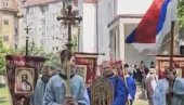У ЛИТИЈИ И ИКОНА БОГОРОДИЦЕ ТРОЈЕРУЧИЦЕ: Суботица прославила Спасовдан