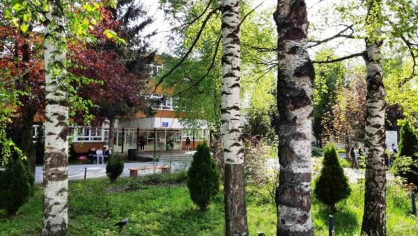 НАЈТРАЖЕНИЈИ ЕКОНОМИЈА И ГИМНАЗИЈЕ: У средње школе у Српској уписано више од девет хиљада ученика