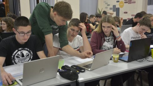 ОД ДАНАС У ПРОДАЈИ КОНКУРС И ИНФОРМАТОР: Важна вест за осмаке о предстојећем упису у средњу школу ОД ДАНАС У ПРОДАЈИ КОНКУРС И ИНФОРМАТОР: Важна вест за осмаке о предстојећем упису у средњу школу