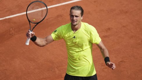 NEMAC UBEDLJIV NA ROLAN GAROSU: Zverev preko Italijana do osmine finala NEMAC UBEDLJIV NA ROLAN GAROSU: Zverev preko Italijana do osmine finala