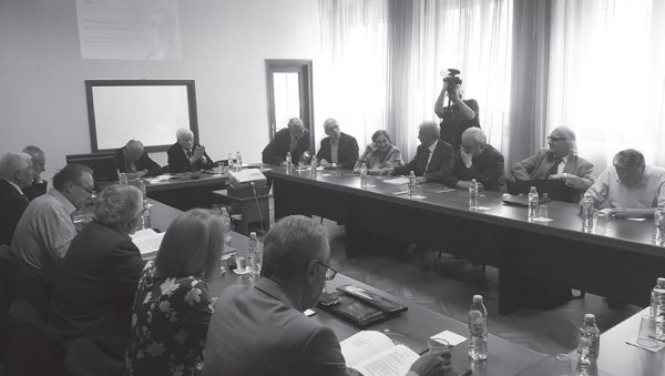 ВЕЧИТИ БОРАЦ ЗА СЛОБОДУ, А ПРОТИВ КУЛТА ТИТА И ПАРТИЈЕ: Поводом стогодишњице рођења академика Љубомира Тадића ВЕЧИТИ БОРАЦ ЗА СЛОБОДУ, А ПРОТИВ КУЛТА ТИТА И ПАРТИЈЕ: Поводом стогодишњице рођења академика Љубомира Тадића