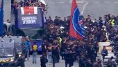 SLAVLJE NA JELISEJSKIM POLJIMA: Ušati pehar na Najlepšoj aveniji na svetu