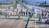 ISPUMPANI BLOKADERI FOTELJAŠI I TERORISTI: Slike iz Srbije pokazuju istinu (FOTO)