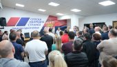 ПОЛИТИКА АЛЕКСАНДРА ВУЧИЋА ЈЕ ГАРАНТ ДА ЋЕ СРБИЈА БИТИ ЈАКА Огласио се председник ИО СНС након сјајних изборних резултата (ФОТО) ПОЛИТИКА АЛЕКСАНДРА ВУЧИЋА ЈЕ ГАРАНТ ДА ЋЕ СРБИЈА БИТИ ЈАКА Огласио се председник ИО СНС након сјајних изборних резултата (ФОТО)