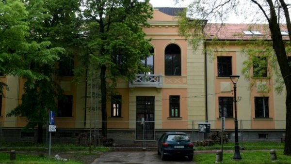 ПОД ЛУПОМ ЗБОГ ВИСОКЕ ЦЕНЕ И ПРЕКОРАЧЕЊА РОКА: Још траје пренамена и реконструкција зграде бивше полицијске станице у Кули