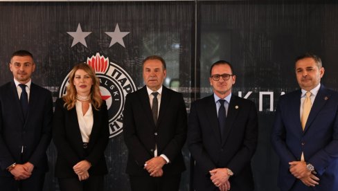 MILIONI STIGLI U PARTIZAN! Otkriveno koliko je država novca dala za fudbalski klub u Humskoj MILIONI STIGLI U PARTIZAN! Otkriveno koliko je država novca dala za fudbalski klub u Humskoj