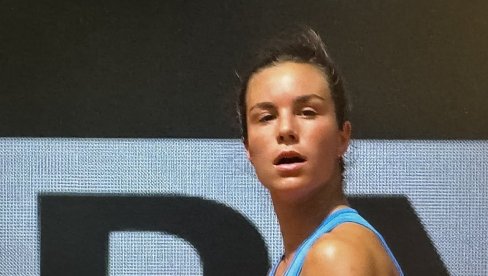 NEVIĐENA SENZACIJA NA ROLAN GAROSU! Anonimna Francuskinja eliminisala trećeg nosioca