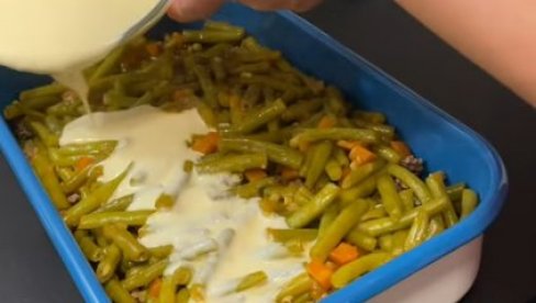ZA MANJE OD SAT VREMENA: Zelena boranija zapačena sa sirom i pavlakom