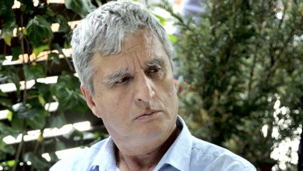 ВЕРУЈЕМ ДА ДОЛАЗИ ВРЕМЕ ПРАВДЕ И СОЛИДАРНОСТИ: интервју/ Радоман Кањевац, писац ВЕРУЈЕМ ДА ДОЛАЗИ ВРЕМЕ ПРАВДЕ И СОЛИДАРНОСТИ: интервју/ Радоман Кањевац, писац