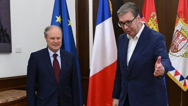 ВУЧИЋ СА ТРОКАЗОМ: Велику важност придајемо стратешкој сарадњи и традиционалном пријатељству Србије и Француске ВУЧИЋ СА ТРОКАЗОМ: Велику важност придајемо стратешкој сарадњи и традиционалном пријатељству Србије и Француске