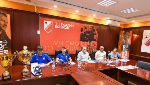 U NOVOM SADU SMOTRA OMLADINSKIH ŠKOLA FUDBALA IZ SEDAM ZEMALJA : „43. memorijal Stevan Nešticki“ okuplja buduće majstore bubamare U NOVOM SADU SMOTRA OMLADINSKIH ŠKOLA FUDBALA IZ SEDAM ZEMALJA : „43. memorijal Stevan Nešticki“ okuplja buduće majstore bubamare