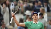 РОЛАН ГАРОС, НАЈНОВИЈЕ ВЕСТИ: Јаник Синер напустио терен после непуна два сата - више и није хтео да се задржава