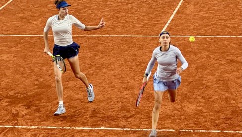 ALEKSANDRA I ANA ŽELE DA NASTAVE PARISKU BAJKU: Srpkinja i Kazahstanka u borbi za novi podvig na Rolan Garosu